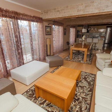 Luxury Apartments Near Bacvice Beach スプリト エクステリア 写真