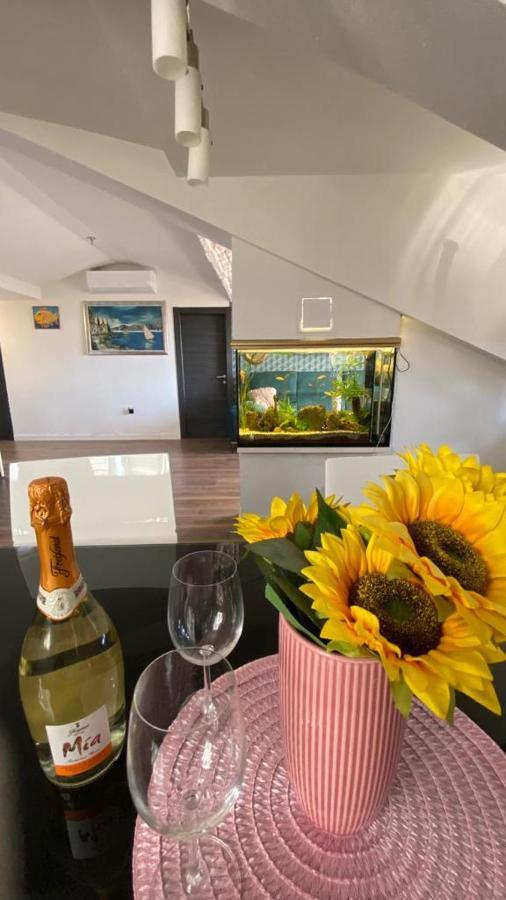 Luxury Apartments Near Bacvice Beach スプリト エクステリア 写真