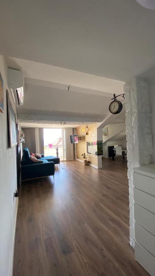 Luxury Apartments Near Bacvice Beach スプリト エクステリア 写真